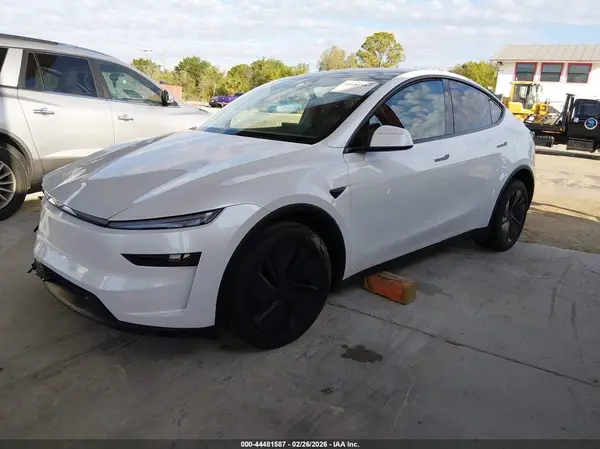 7SAYGDEE3TA401686 2026 TESLA MODEL Y - Image 2