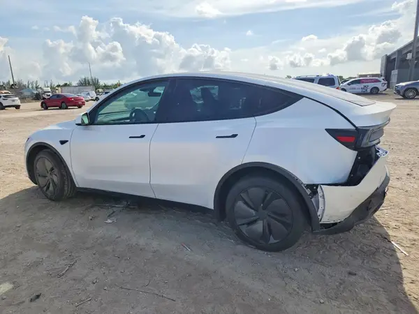 7SAYGDEE3TA405916 2026 TESLA MODEL Y - Image 2