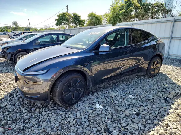 7SAYGDEE3TA411036 2026 TESLA MODEL Y - Image 1