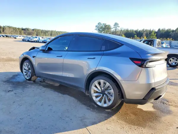 7SAYGDEE3TA411375 2026 TESLA MODEL Y - Image 2