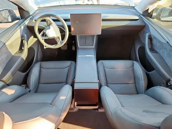 7SAYGDEE3TA413241 2026 TESLA MODEL Y - Image 8