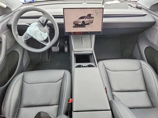 7SAYGDEE3TA429634 2026 TESLA MODEL Y - Image 8