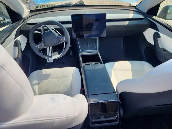 7SAYGDEE3TA429648 2026 TESLA MODEL Y - Image 8