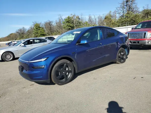 7SAYGDEE3TA440438 2026 TESLA MODEL Y - Image 1