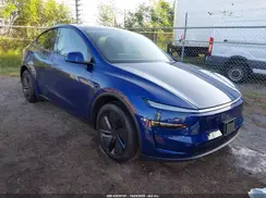 7SAYGDEE3TA447860 2026 TESLA MODEL Y
