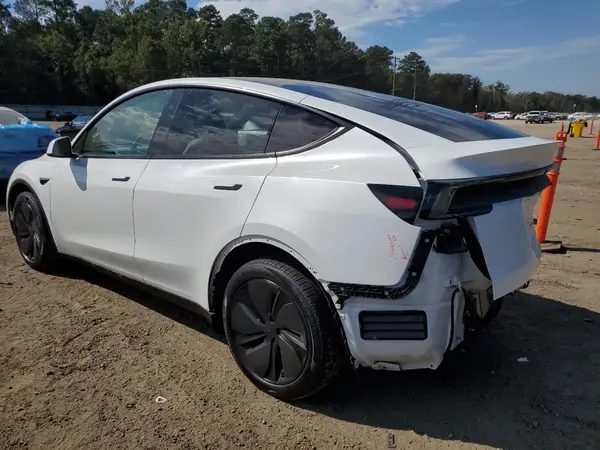 7SAYGDEE3TA449107 2026 TESLA MODEL Y - Image 2