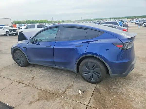 7SAYGDEE3TA451987 2026 TESLA MODEL Y - Image 2