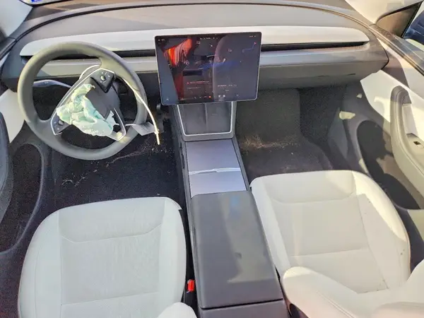 7SAYGDEE3TA451987 2026 TESLA MODEL Y - Image 8
