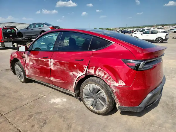 7SAYGDEE3TA457241 2026 TESLA MODEL Y - Image 2