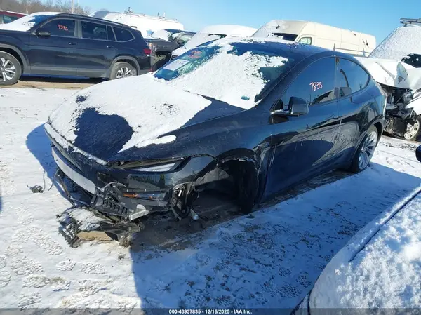 7SAYGDEE3TA463931 2026 TESLA MODEL Y - Image 2
