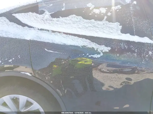 7SAYGDEE3TA463931 2026 TESLA MODEL Y - Image 8
