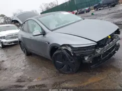 7SAYGDEE3TA464982 2026 TESLA MODEL Y