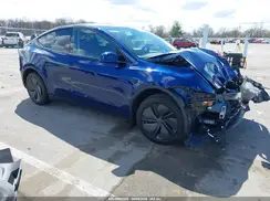 7SAYGDEE3TA582773 2026 TESLA MODEL Y