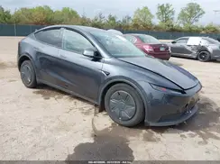 7SAYGDEE3TA640865 2026 TESLA MODEL Y