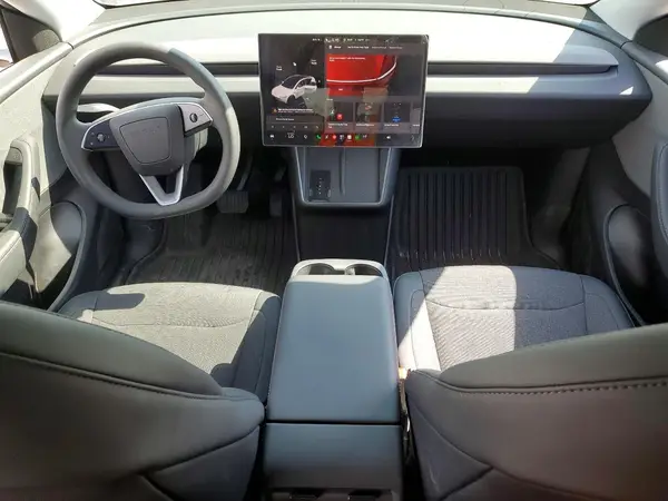 7SAYGDEE3TA649789 2026 TESLA MODEL Y - Image 8
