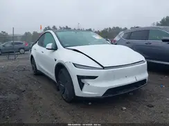 7SAYGDEE3TF322344 2026 TESLA MODEL Y