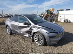 7SAYGDEE3TF334848 2026 TESLA MODEL Y