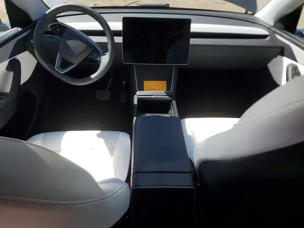 7SAYGDEE3TF336356 2026 TESLA MODEL Y - Image 8