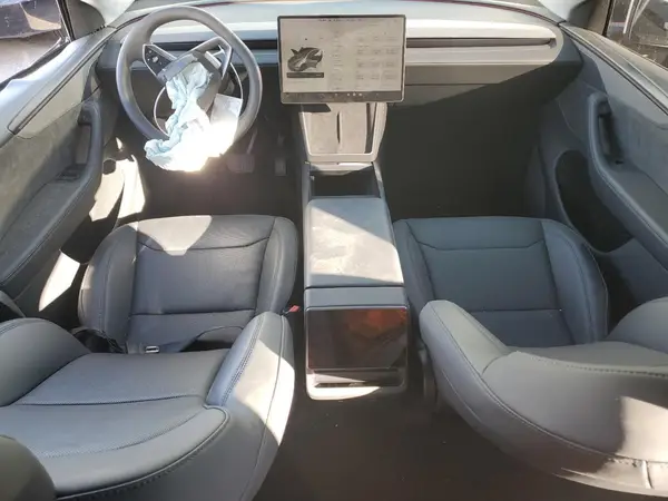 7SAYGDEE3TF345767 2026 TESLA MODEL Y - Image 8