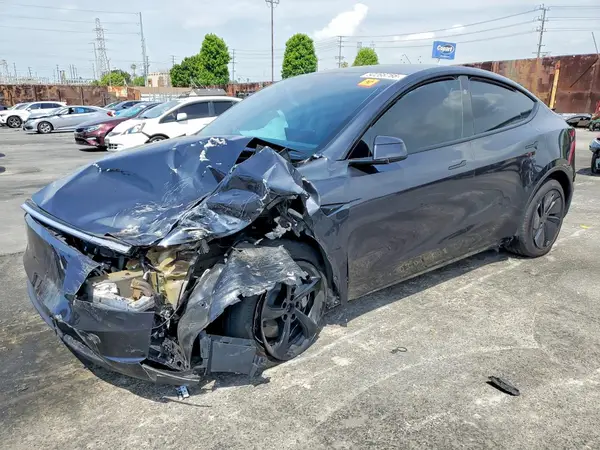 7SAYGDEE3TF347762 2026 TESLA MODEL Y - Image 1