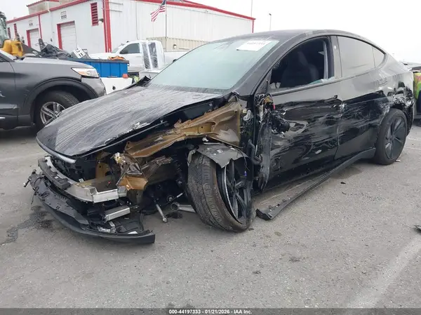 7SAYGDEE3TF366599 2026 TESLA MODEL Y - Image 2