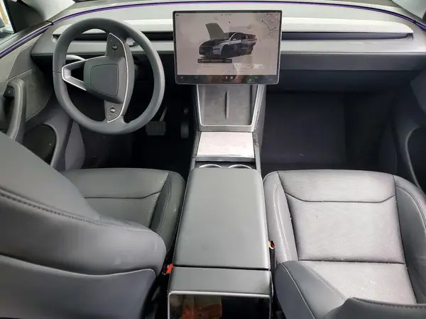 7SAYGDEE3TF367557 2026 TESLA MODEL Y - Image 8