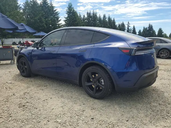 7SAYGDEE3TF391566 2026 TESLA MODEL Y - Image 2