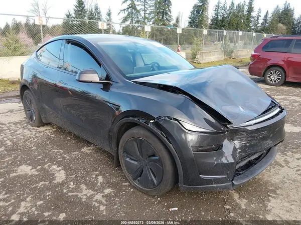 7SAYGDEE3TF440877 2026 TESLA MODEL Y - Image 1
