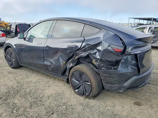 7SAYGDEE3TF459929 2026 TESLA MODEL Y - Image 2