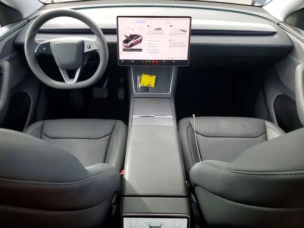 7SAYGDEE3TF459929 2026 TESLA MODEL Y - Image 8