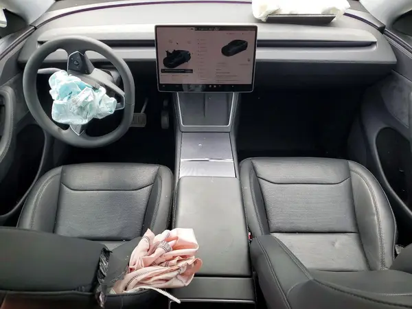 7SAYGDEE3TF516453 2026 TESLA MODEL Y - Image 8