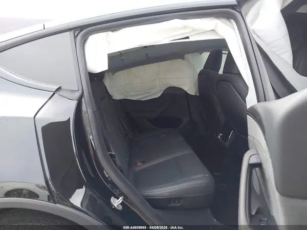 2026 TESLA MODEL Y auction photo 8