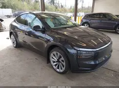 7SAYGDEE3TF561862 2026 TESLA MODEL Y