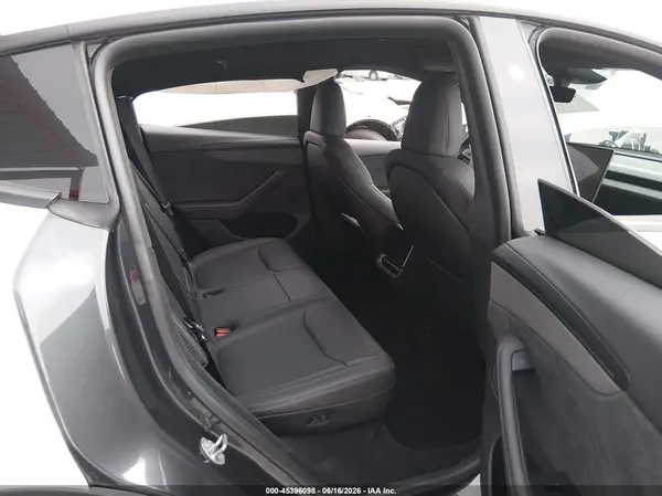 7SAYGDEE3TF622336 2026 TESLA MODEL Y - Image 8