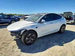 7SAYGDEE3TF645339 2026 TESLA MODEL Y