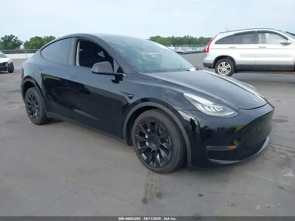 7SAYGDEE4NA006080 2022 TESLA MODEL Y - Image 1
