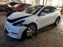 7SAYGDEE4NA010016 2022 TESLA MODEL Y