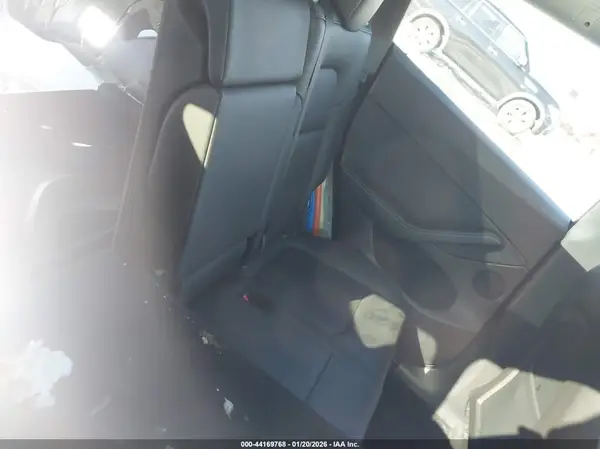 7SAYGDEE4NA010811 2022 TESLA MODEL Y - Image 8