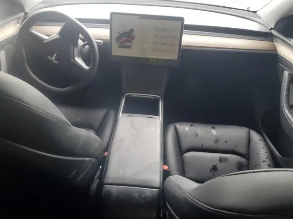 7SAYGDEE4NA015233 2022 TESLA MODEL Y - Image 8