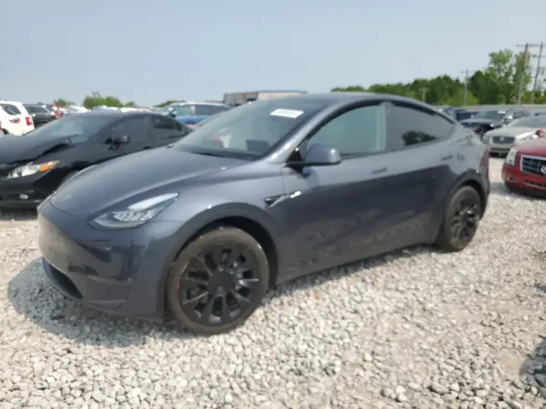 7SAYGDEE4NA016723 2022 TESLA MODEL Y - Image 1