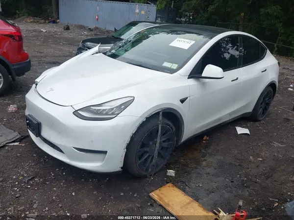 7SAYGDEE4NA018326 2022 TESLA MODEL Y - Image 2