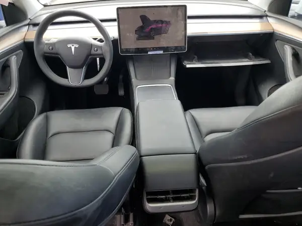 7SAYGDEE4NA018973 2022 TESLA MODEL Y - Image 8