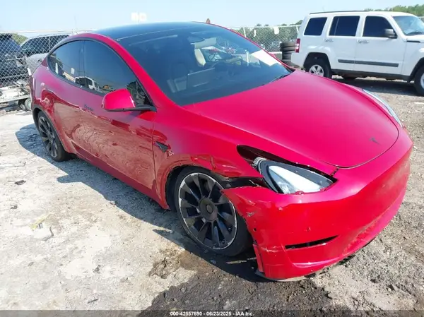 7SAYGDEE4NA022148 2022 TESLA MODEL Y - Image 1