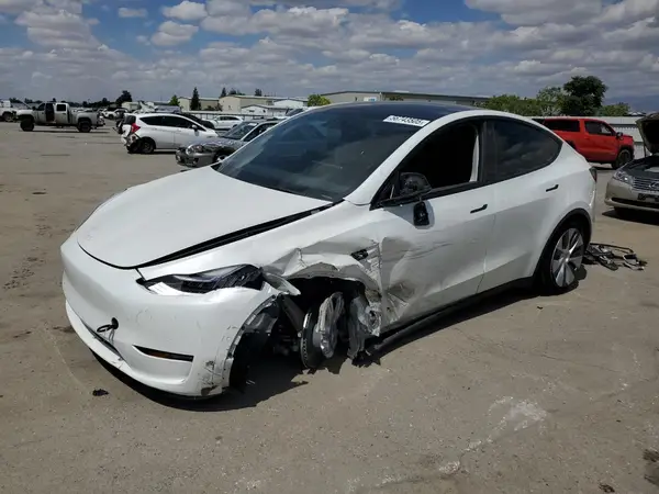 7SAYGDEE4NA022683 2022 TESLA MODEL Y - Image 1