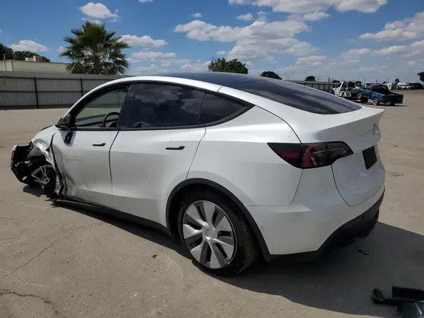 7SAYGDEE4NA022683 2022 TESLA MODEL Y - Image 2