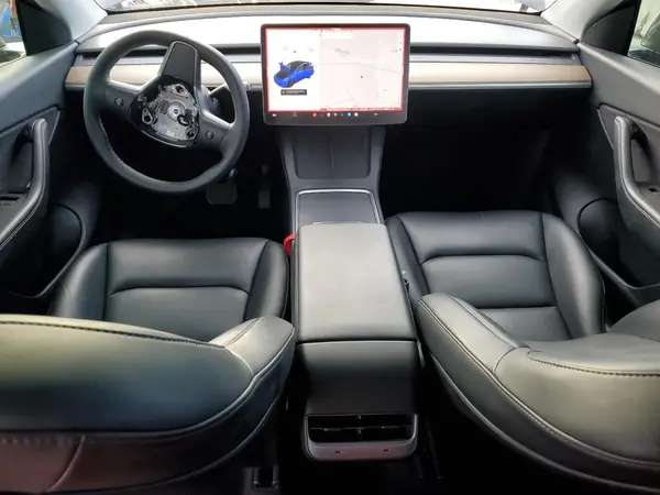 7SAYGDEE4NF307001 2022 TESLA MODEL Y - Image 8