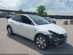 7SAYGDEE4NF316023 2022 TESLA MODEL Y