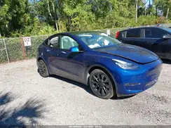 7SAYGDEE4NF322372 2022 TESLA MODEL Y