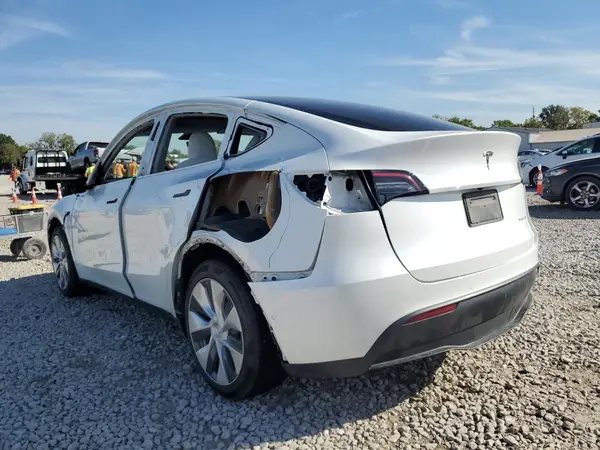 7SAYGDEE4NF339544 2022 TESLA MODEL Y - Image 2