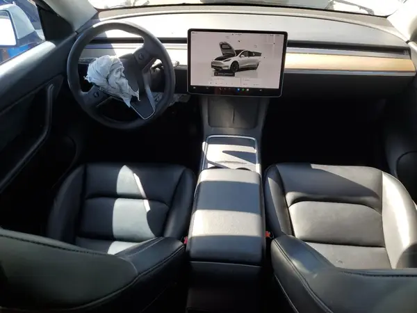 7SAYGDEE4NF357428 2022 TESLA MODEL Y - Image 8